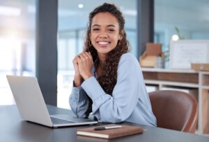 Promotores da Felicidade: empresas criam cargos para melhorar ambiente de trabalho.